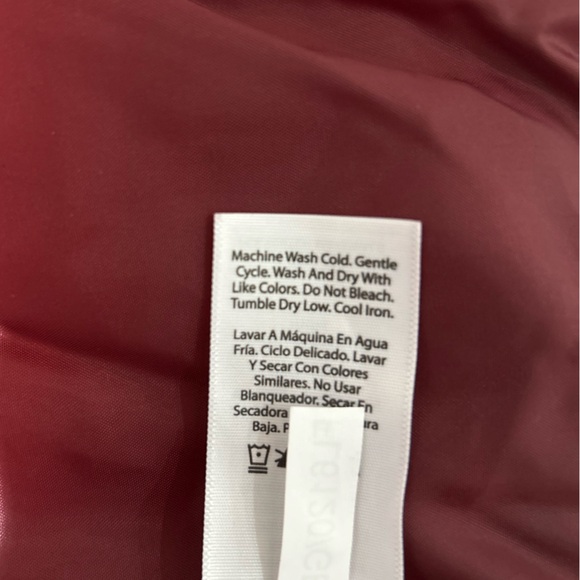 Free Assembly Short Puffer Jacket Red Plaid Full Zip Winter Women’s Size XXL - Picture 9 of 9